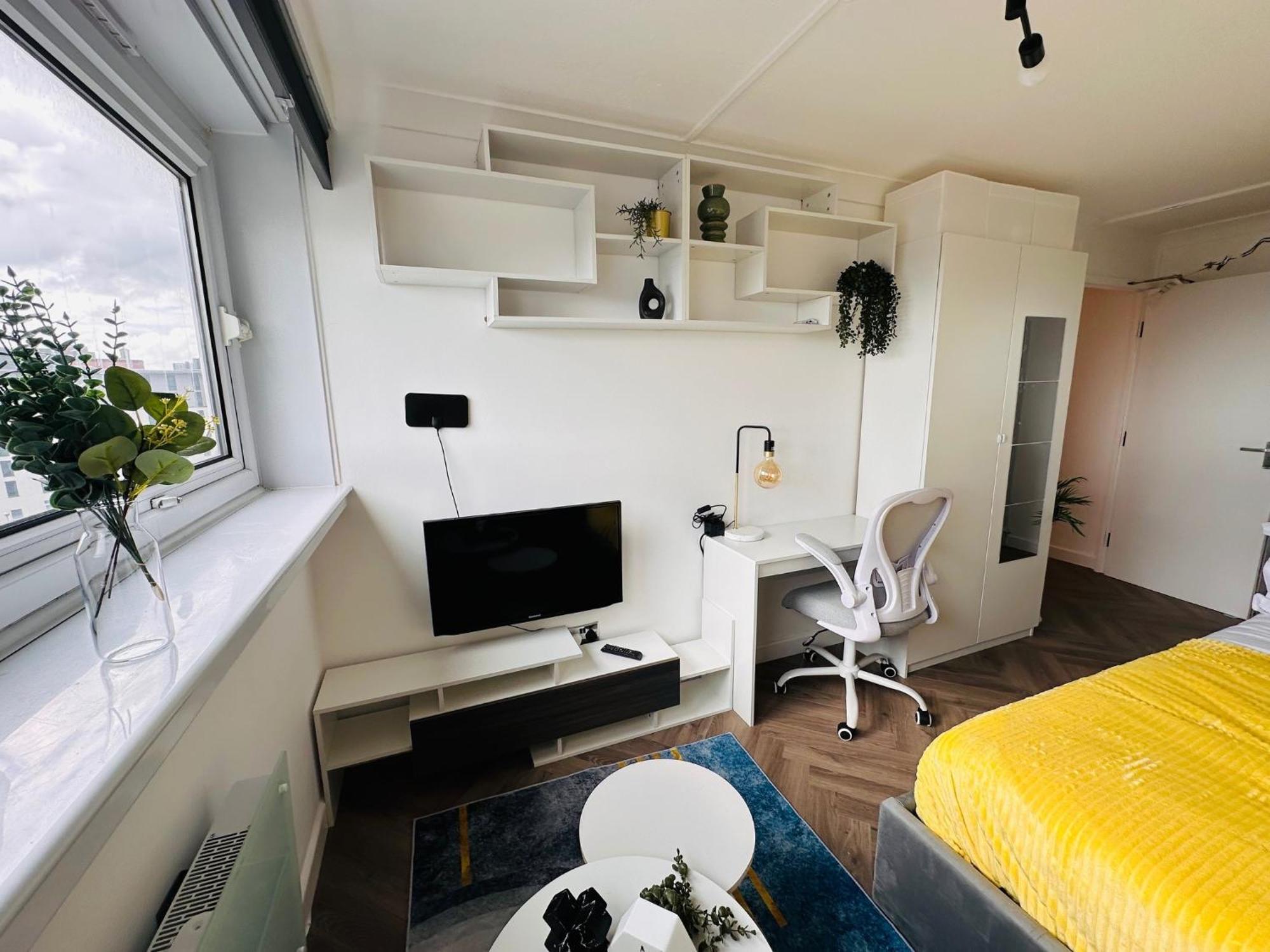 R1 - Private Room In Modern Shared Apartment, Each With Kitchenette, Central Birmingham Ngoại thất bức ảnh