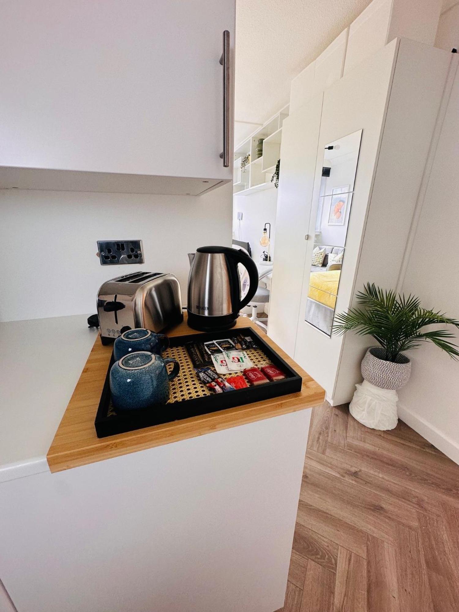 R1 - Private Room In Modern Shared Apartment, Each With Kitchenette, Central Birmingham Ngoại thất bức ảnh